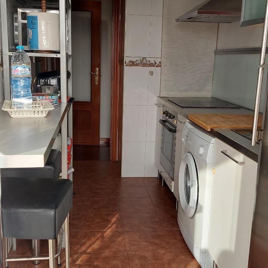 Soleado Piso Con Garaje Y Piscina A 8' Centro Castro Urdiales Exterior foto